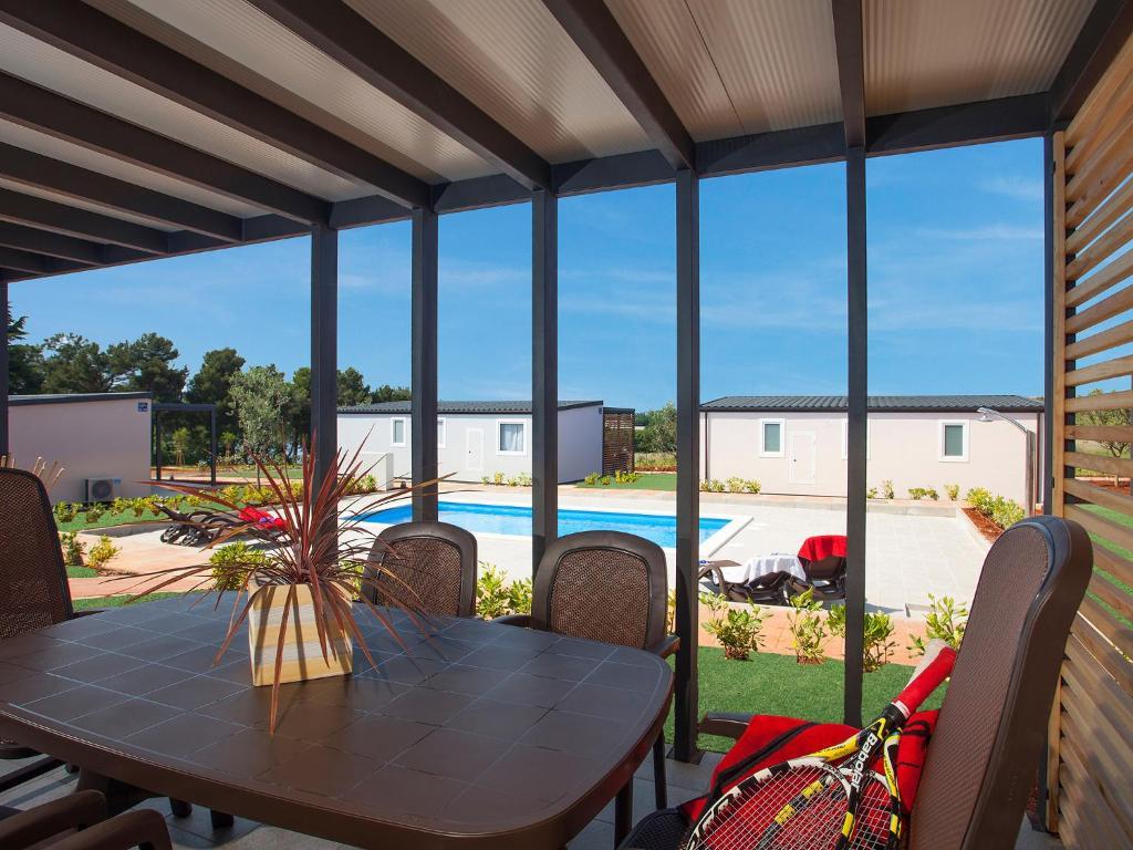 Camping Adria Mobile Homes In Camping Kastanija Novigrad Istria المظهر الخارجي الصورة