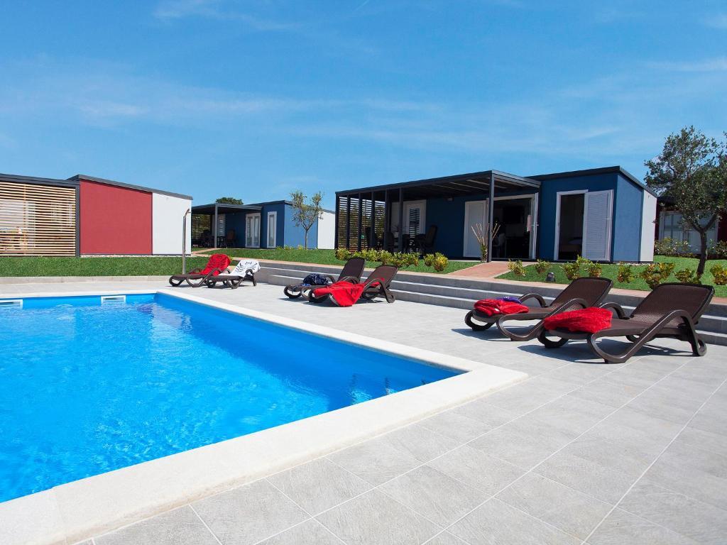 Camping Adria Mobile Homes In Camping Kastanija Novigrad Istria المظهر الخارجي الصورة
