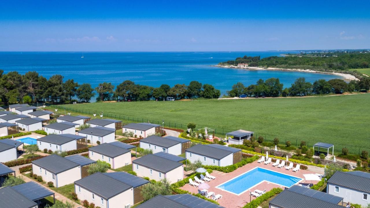 Camping Adria Mobile Homes In Camping Kastanija Novigrad Istria المظهر الخارجي الصورة