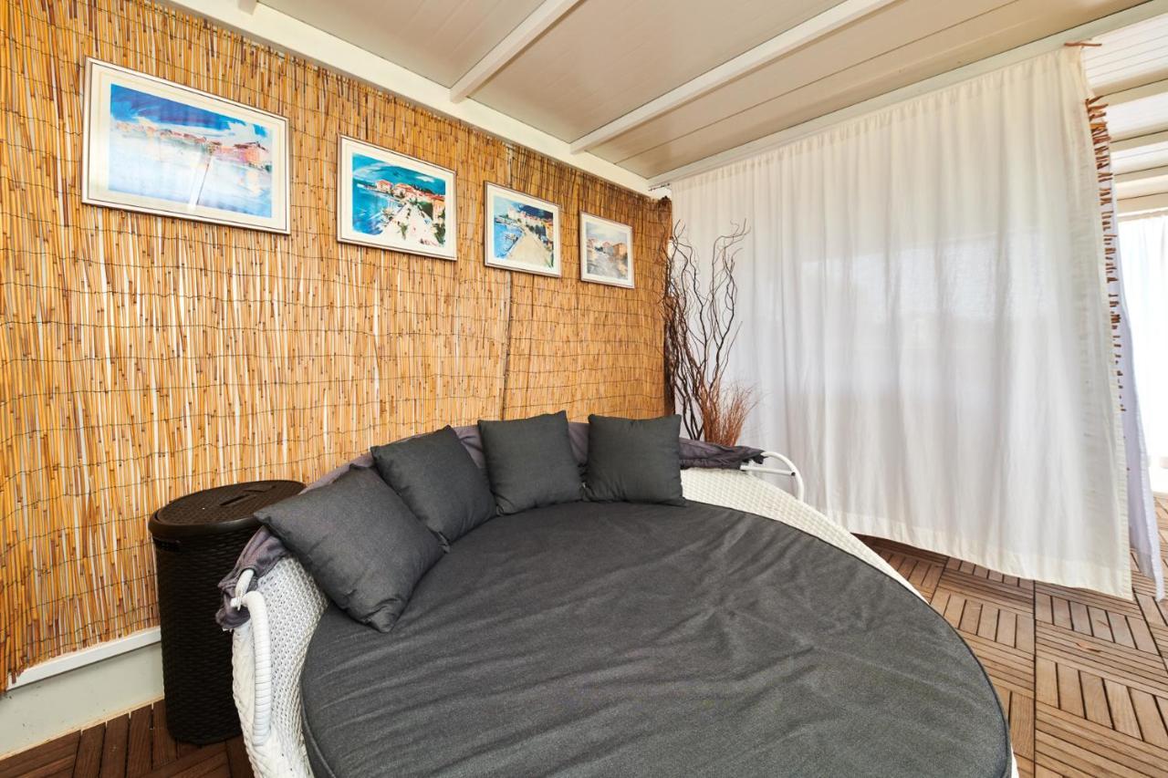 Camping Adria Mobile Homes In Camping Kastanija Novigrad Istria المظهر الخارجي الصورة